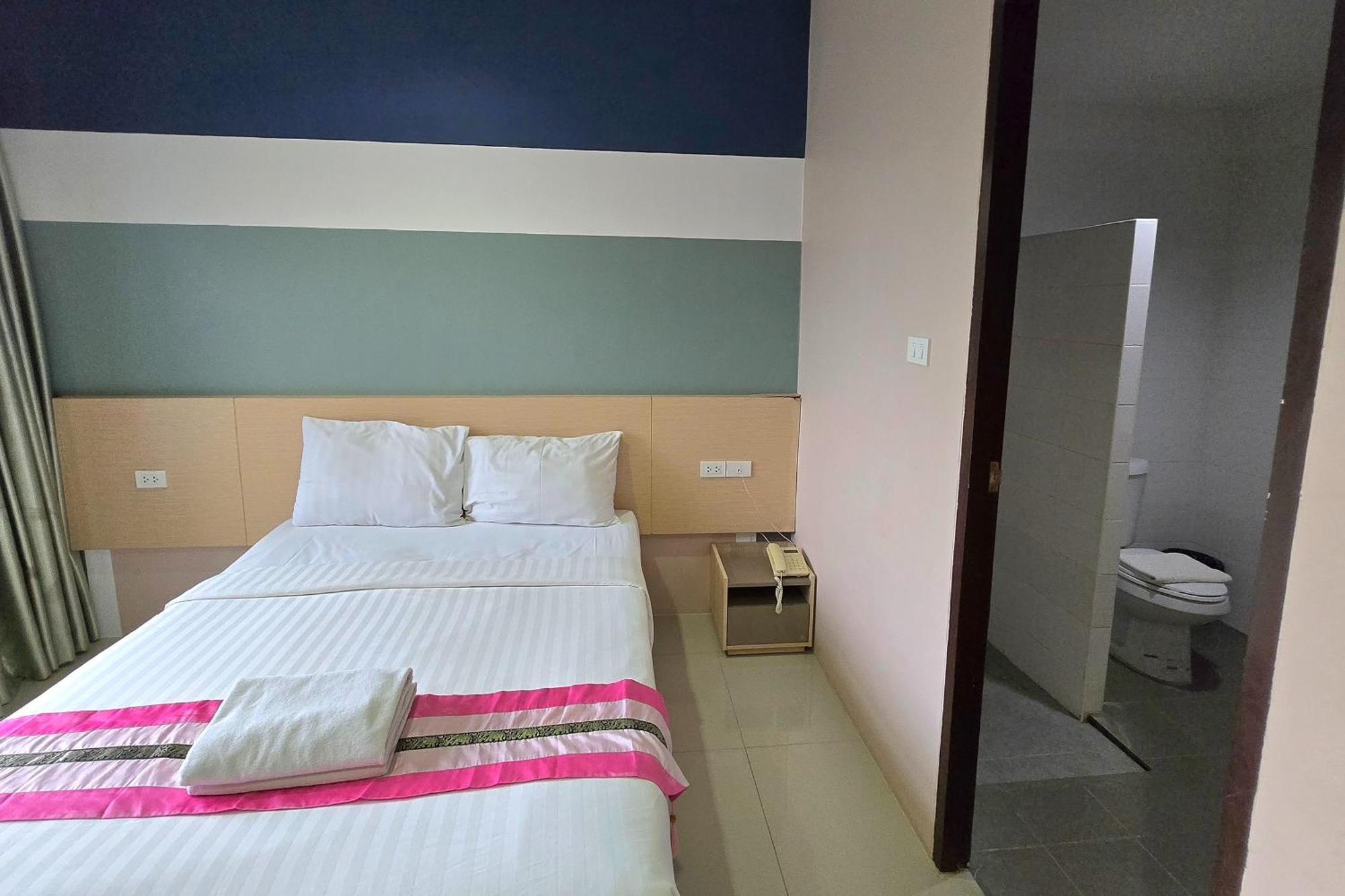 Jj Residence Phuket Town Exterior photo