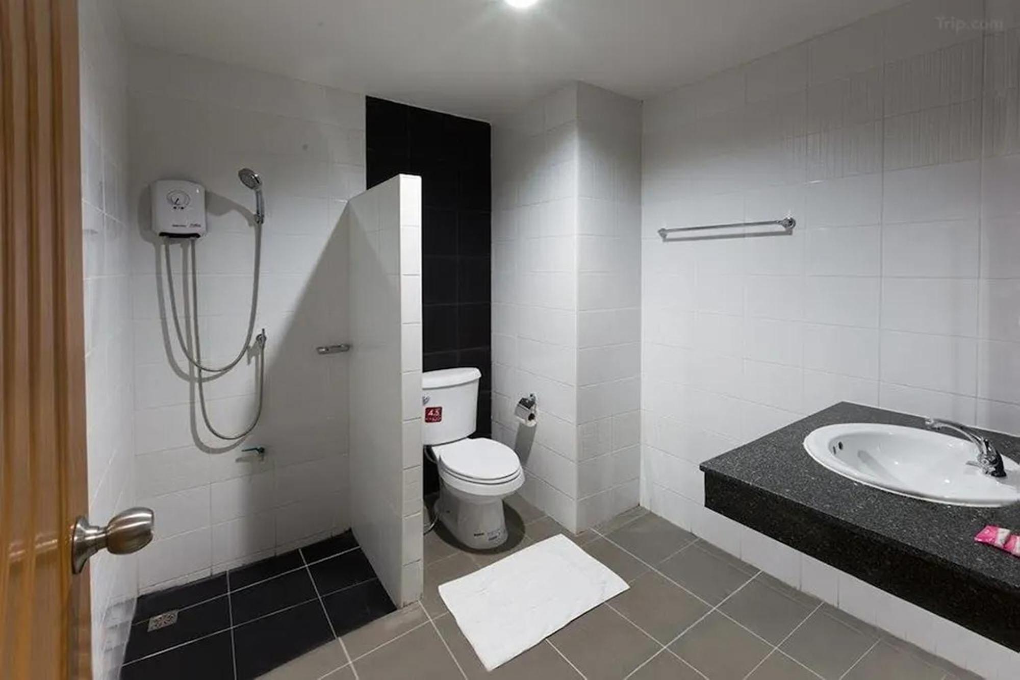 Jj Residence Phuket Town Exterior photo